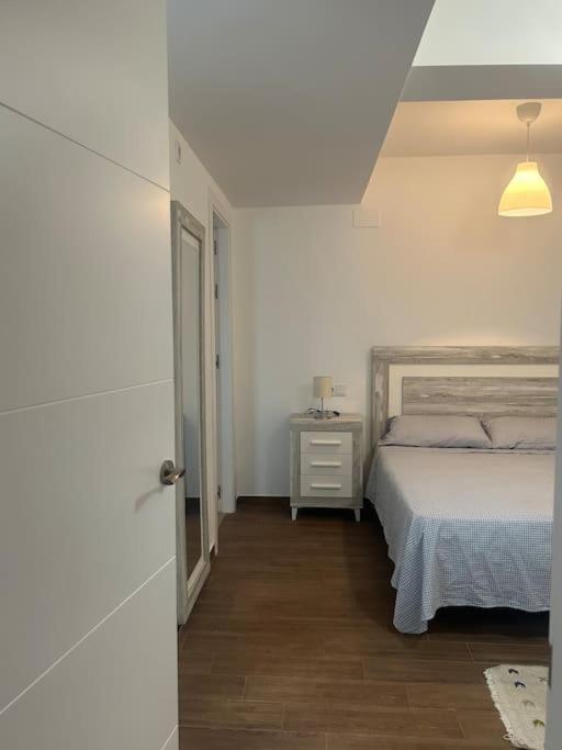 Petite California Duenas Apartment Seville Exterior photo